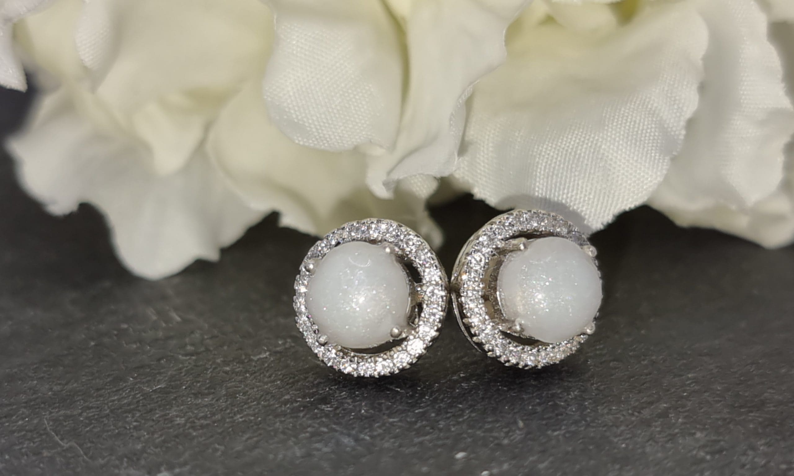 Hӓlo Earrings - Sterling Silver Cubic Zirconia - Image 4